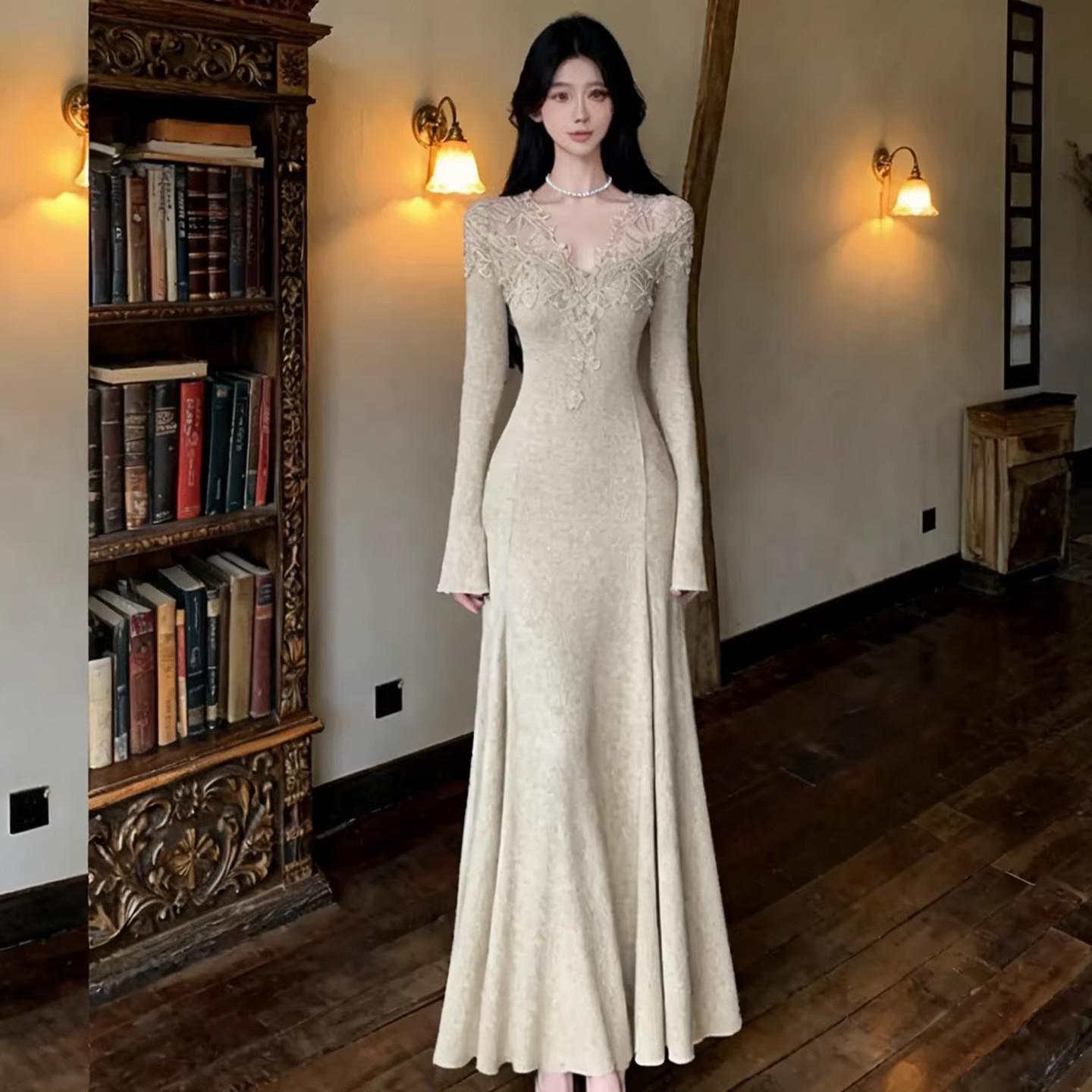 Elegant Lace Patchwork Knit Dress - High-End Waist-Cinching Long Skirt for Autumn/Winter Small
Elegant Lace Patchwork Knit Dress - High-End Waist-Cinching Long Skirt for Autumn/Winter Small