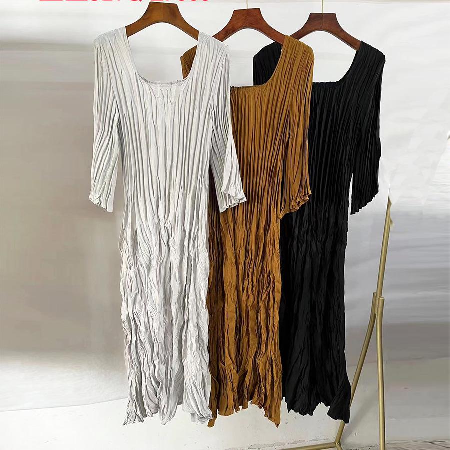 High-End Women s Handmade Pleated Dress - Autumn Fashion Square Collar Mid-Length Skirt One Size каштановий
High-End Women s Handmade Pleated Dress - Autumn Fashion Square Collar Mid-Length Skirt One Size каштановий