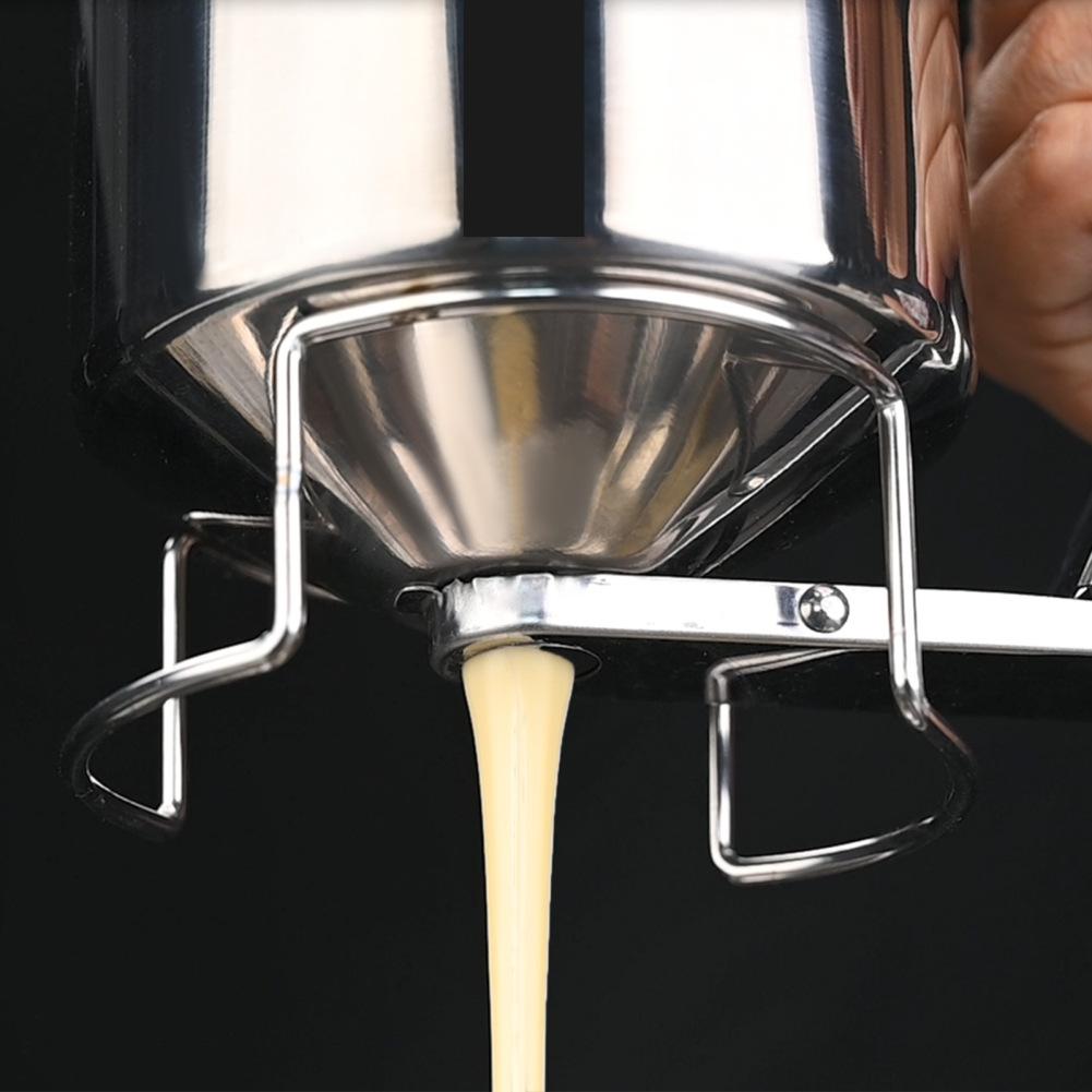 Pancake Batter Dispenser Handheld Stainless Steel Pancake Pourer 1000ML Funnel Kitchen Tool For Baking Cake Cupcakes Pastry
Pancake Batter Dispenser Handheld Stainless Steel Pancake Pourer 1000ML Funnel Kitchen Tool For Baking Cake Cupcakes Pastry