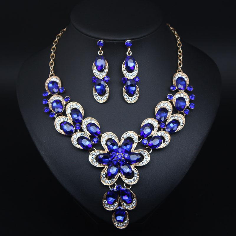 Роскошные украшения, преувеличенные драгоценные камни, цветы, ключицы, чокеры, серьги, комплект, женские аксессуары синий
Роскошные украшения, преувеличенные драгоценные камни, цветы, ключицы, чокеры, серьги, комплект, женские аксессуары синий