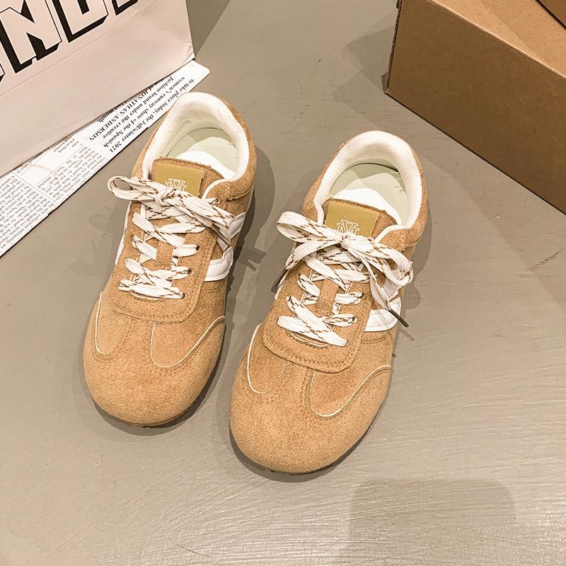 Популярные новые ретро моральные тренировочные туфли весна 2025 женские на плоской подошве универсальные повседневные маленькие белые туфли спортивная обувь на мягкой подошве 40 жёлтый
Популярные новые ретро моральные тренировочные туфли весна 2025 женские на плоской подошве универсальные повседневные маленькие белые туфли спортивная обувь на мягкой подошве 40 жёлтый