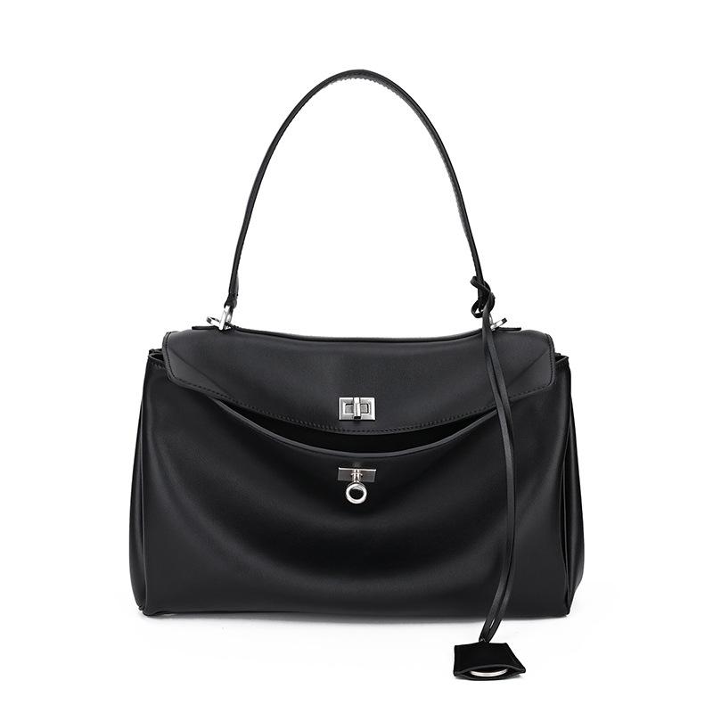 2026 New Tote Bag Leather Women s Bag Lazy Style Handbag Armpit Bag Large Capacity Crossbody Shoulder Bag 22.8x8.3x9.9cm
2026 New Tote Bag Leather Women s Bag Lazy Style Handbag Armpit Bag Large Capacity Crossbody Shoulder Bag 22.8x8.3x9.9cm