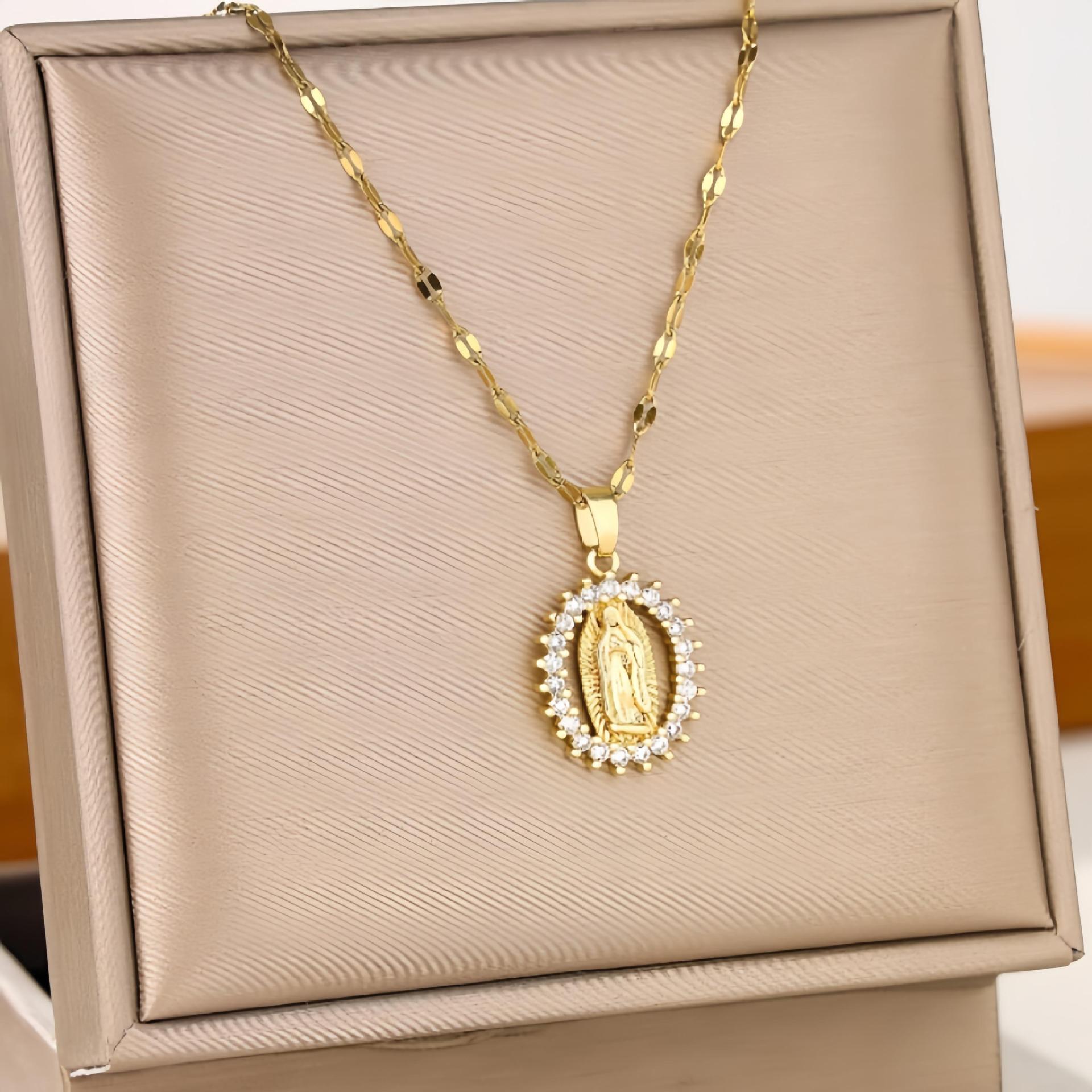 Gorgeous Women s All Sky Star Micro Inlaid Colorful Zircon Virgin Mary Hollow Necklace 45cm золотой
Gorgeous Women s All Sky Star Micro Inlaid Colorful Zircon Virgin Mary Hollow Necklace 45cm золотой