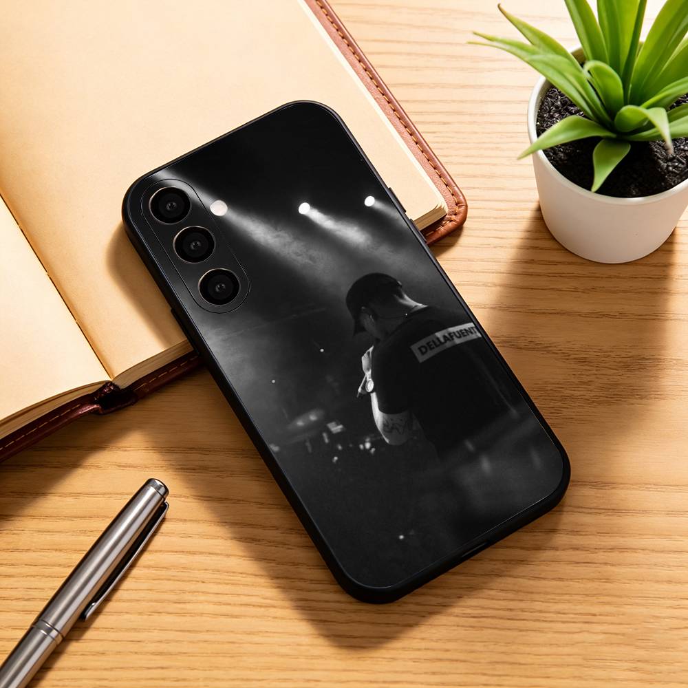 Dellafuente FC Phone Case For Samsung Galaxy A73,A72,A71,A70,A53,A52,A51,Soft Silicone Black Cover Samsung a13 5g
Dellafuente FC Phone Case For Samsung Galaxy A73,A72,A71,A70,A53,A52,A51,Soft Silicone Black Cover Samsung a13 5g