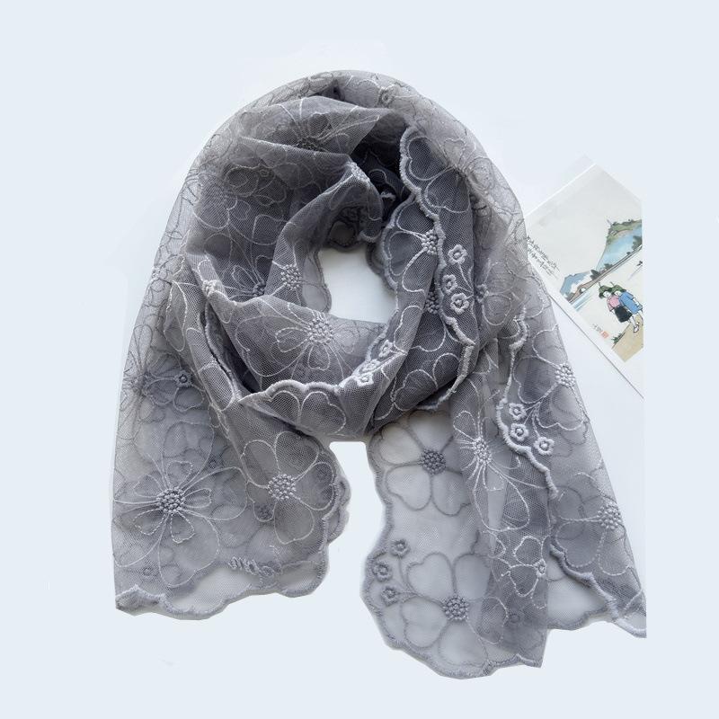 Шарф на весну и осень, корейский тонкий стиль, свежий и элегантный ретро-вышитый кружевной шарф, однотонный универсальный газовый шарф 140CM
Шарф на весну и осень, корейский тонкий стиль, свежий и элегантный ретро-вышитый кружевной шарф, однотонный универсальный газовый шарф 140CM
