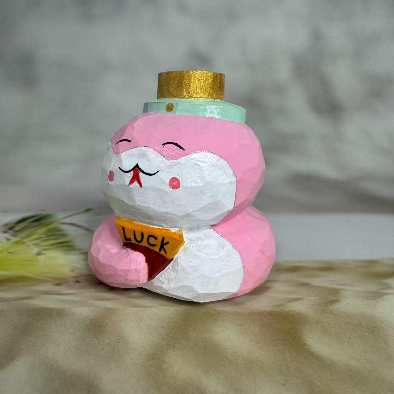 Деревянный брелок-подвеска в виде змеи ручной работы с колокольчиком
Деревянный брелок-подвеска в виде змеи ручной работы с колокольчиком