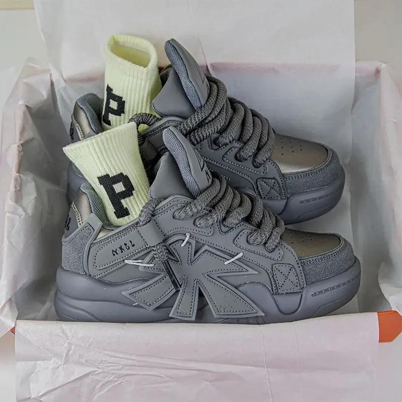 Fashion High Street Mens Sports Shoes Grey Fashion American Retro Style Platform Casual Sneakers Women Niche Breathable Male Footwear 36
Fashion High Street Mens Sports Shoes Grey Fashion American Retro Style Platform Casual Sneakers Women Niche Breathable Male Footwear 36