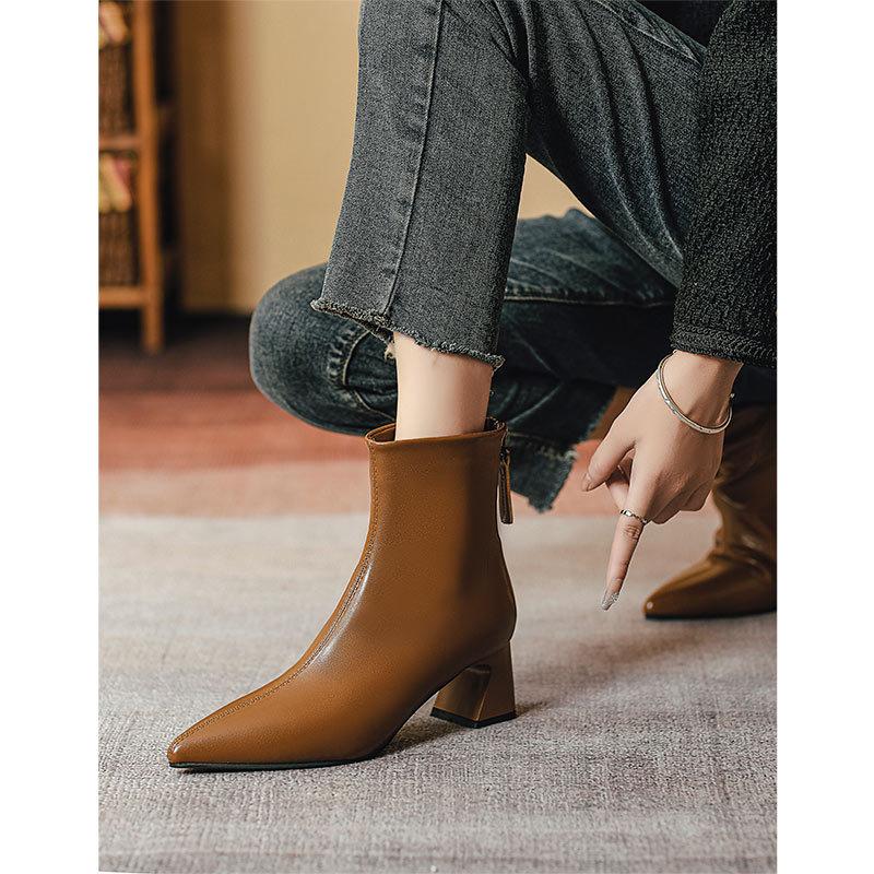 High heel pointed short boots women s single boots new thick heel thin boots rear zipper mid tube fashion boots 39
High heel pointed short boots women s single boots new thick heel thin boots rear zipper mid tube fashion boots 39