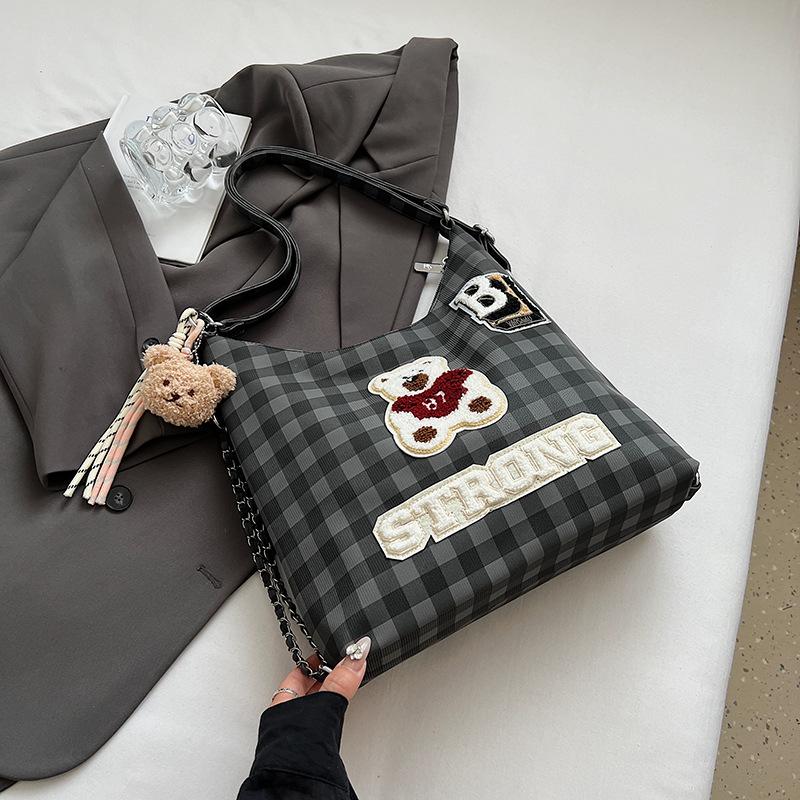 Korean version of fashion bag women s bag 2025 new large-capacity commuter shoulder tote bag high-value portable backpack чёрный
Korean version of fashion bag women s bag 2025 new large-capacity commuter shoulder tote bag high-value portable backpack чёрный