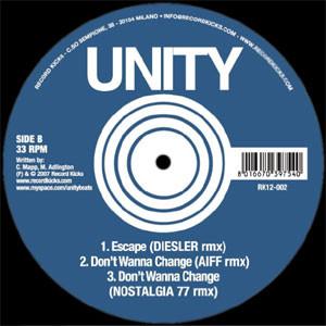 12inch Record UNITY - Escape / Don t Wanna Change RK12002 Record Kicks 2007 Italy Dance & Electronica Used
12inch Record UNITY - Escape / Don t Wanna Change RK12002 Record Kicks 2007 Italy Dance & Electronica Used