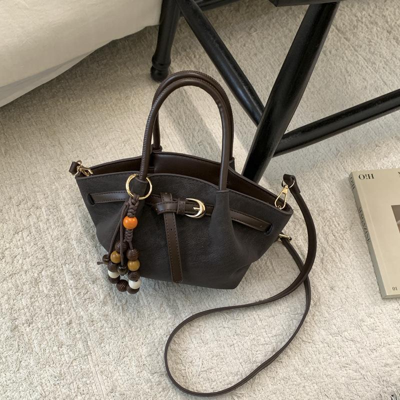 Autumn new suede bag women s trend large-capacity handbag women s high-value fashion shoulder bag
Autumn new suede bag women s trend large-capacity handbag women s high-value fashion shoulder bag