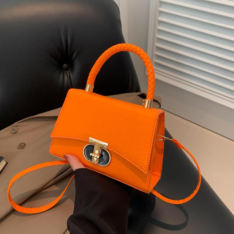 Замок мода 2025 зима новый контрастные цвета простой ретро мессенджер плечевая портативная маленькая квадратная женская сумка оранжевый