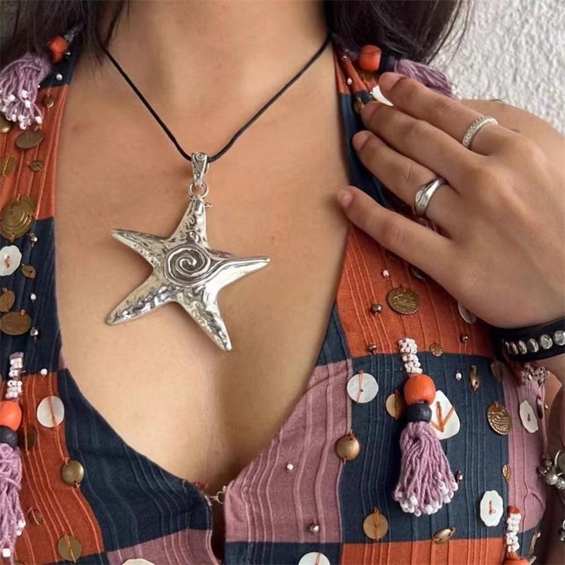 Vintage Spiral Star Pendant Necklace for Women Bohemian 3D Starfish Charm Necklace Silver Color Luxury Jewelry Vacation Gift
Vintage Spiral Star Pendant Necklace for Women Bohemian 3D Starfish Charm Necklace Silver Color Luxury Jewelry Vacation Gift