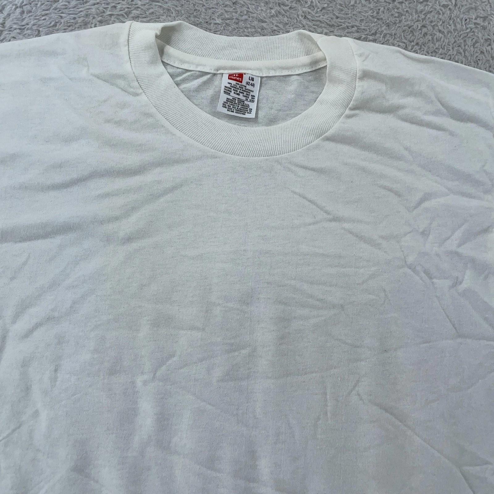 Vintage Blank White Hanes T-Shirt Mens Small/Medium Crewneck Short Sleeve Plain S
Vintage Blank White Hanes T-Shirt Mens Small/Medium Crewneck Short Sleeve Plain S