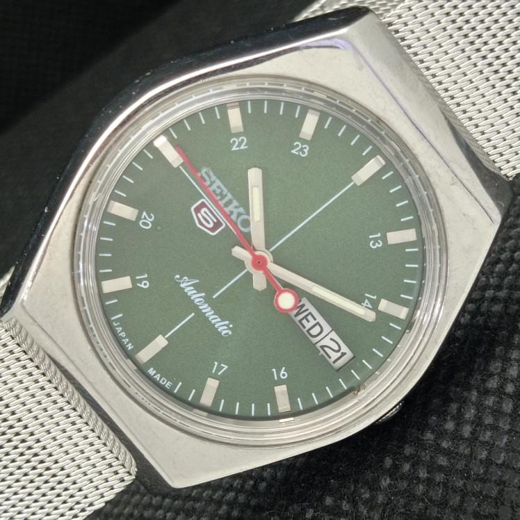 Б/У винтажные часы SEIKO 5 AUTOMATIC 6309A JAPAN MENS D/D GREEN WATCH 608h-a316695-2 SKU608h-a316695
Б/У винтажные часы SEIKO 5 AUTOMATIC 6309A JAPAN MENS D/D GREEN WATCH 608h-a316695-2 SKU608h-a316695