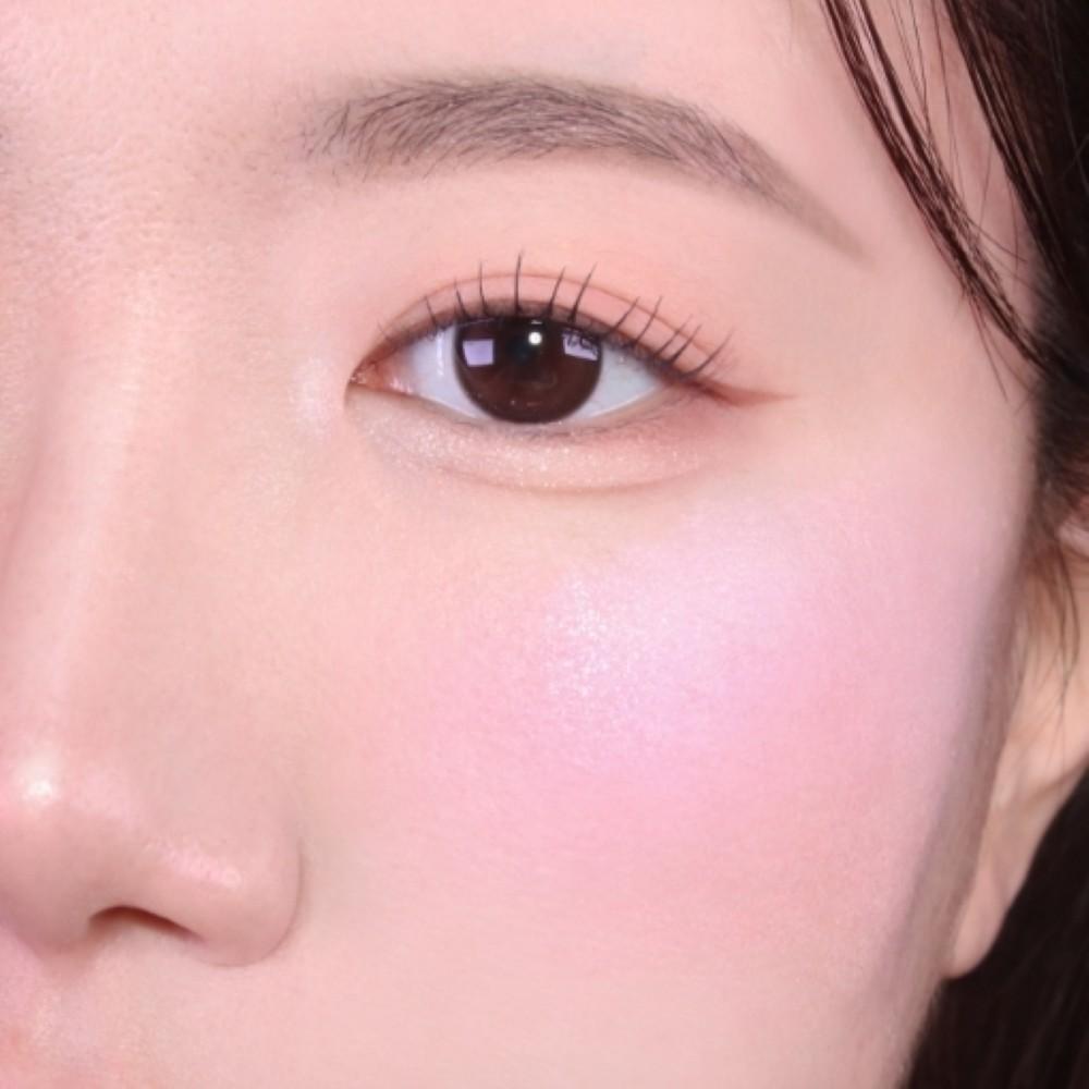 TONYMOLY Cheek Tone бальзам для губ и щек 4,8 г 14 cat s lavend
TONYMOLY Cheek Tone бальзам для губ и щек 4,8 г 14 cat s lavend