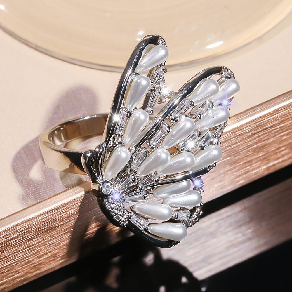 2025 Fashion Hot Ring Zircon Pearl Butterfly Closed Ring Luxury Flash Diamond Temperament Joker Ring
2025 Fashion Hot Ring Zircon Pearl Butterfly Closed Ring Luxury Flash Diamond Temperament Joker Ring