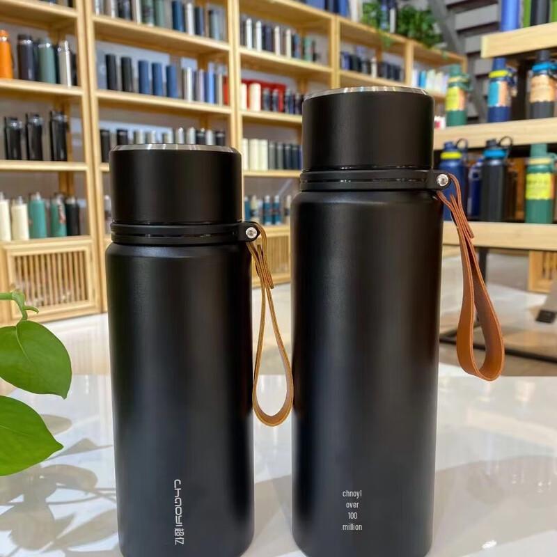 Portable Stainless Steel Insulated Water Bottle
Portable Stainless Steel Insulated Water Bottle