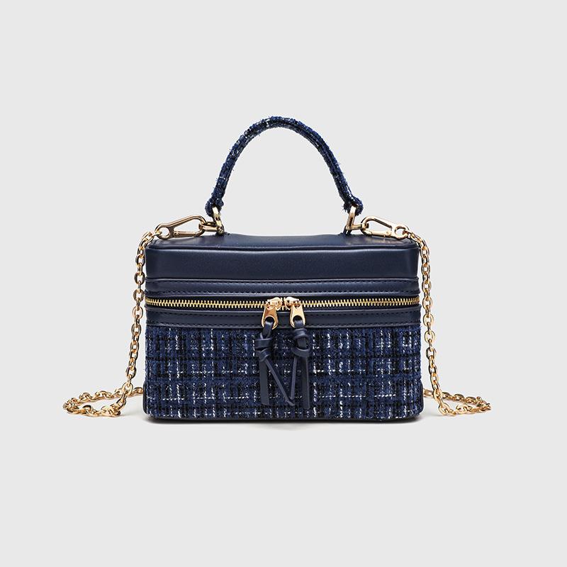 Плетеная сумка Premium Feeling Niche Box Bag Повседневная универсальная рабочая модная маленькая сумка для поездок на работу синий
Плетеная сумка Premium Feeling Niche Box Bag Повседневная универсальная рабочая модная маленькая сумка для поездок на работу синий