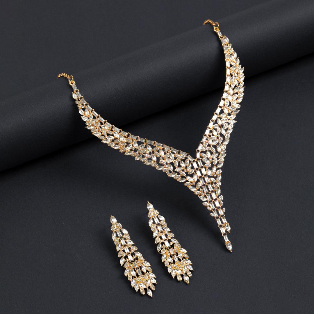 Chic European & American Necklace-Earrings Set: Elegant Bridal Jewelry for Weddings
Chic European & American Necklace-Earrings Set: Elegant Bridal Jewelry for Weddings