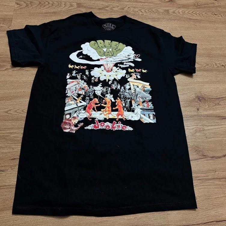 Черная футболка Green Day Dookie Размер Medium Новая без бирок Концерт ROCK 2XL
Черная футболка Green Day Dookie Размер Medium Новая без бирок Концерт ROCK 2XL