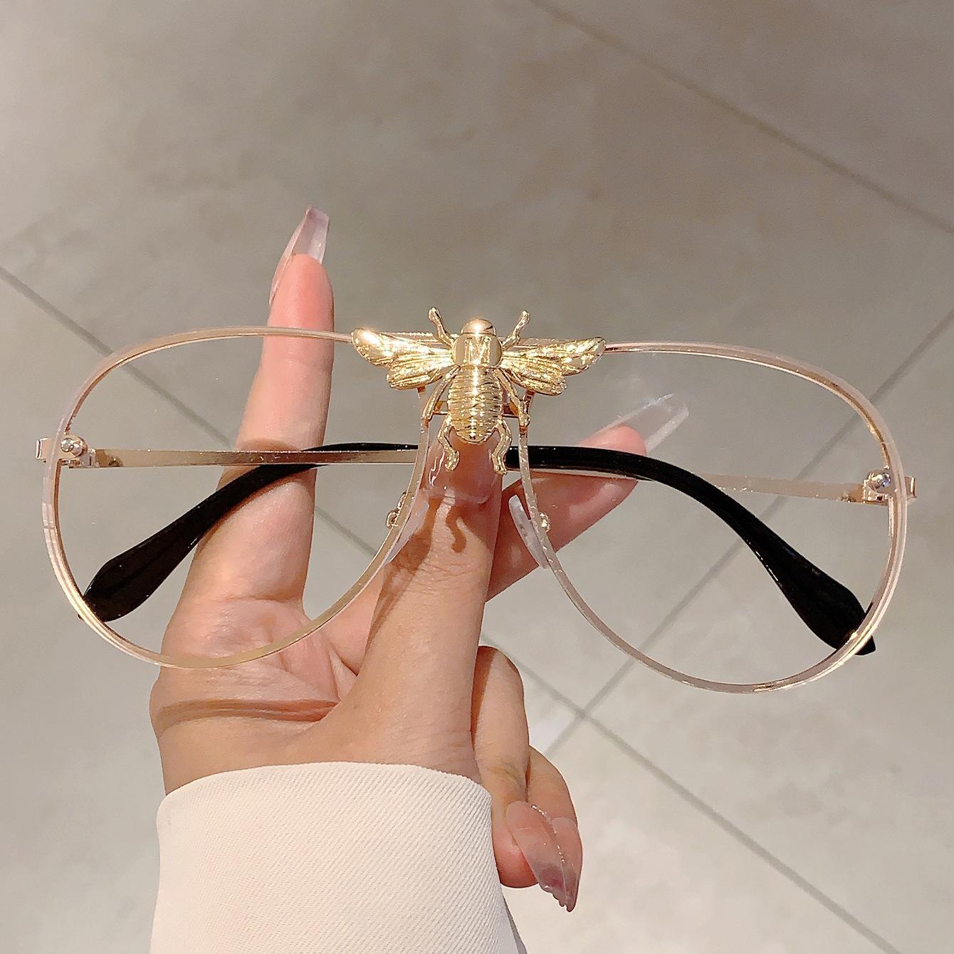 Luxury Brand Designer Oversized Pilot Big Bee Sunglasses Women For Men Popular Vintage Sun Glasses Punk Metal Eyeglasses Uv400 As The Picture
Luxury Brand Designer Oversized Pilot Big Bee Sunglasses Women For Men Popular Vintage Sun Glasses Punk Metal Eyeglasses Uv400 As The Picture