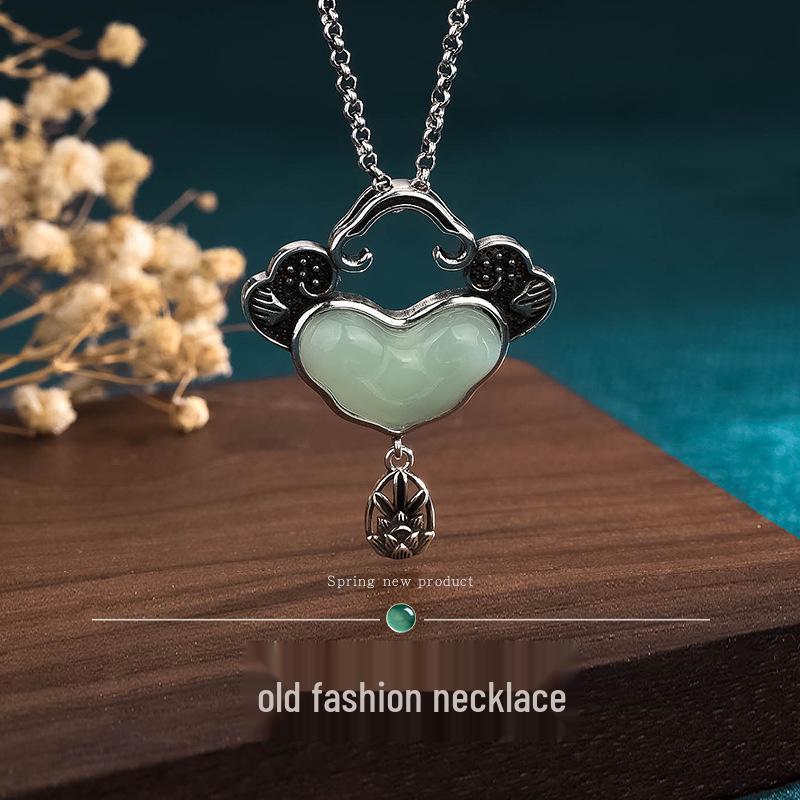 Electroplated Thai Silver Imitation Hetian Jade Safety Lock Pendant Necklace – Chinese Ancient Style Jewelry Gift for Mom Electroplated Thai Silver Craft
Electroplated Thai Silver Imitation Hetian Jade Safety Lock Pendant Necklace – Chinese Ancient Style Jewelry Gift for Mom Electroplated Thai Silver Craft