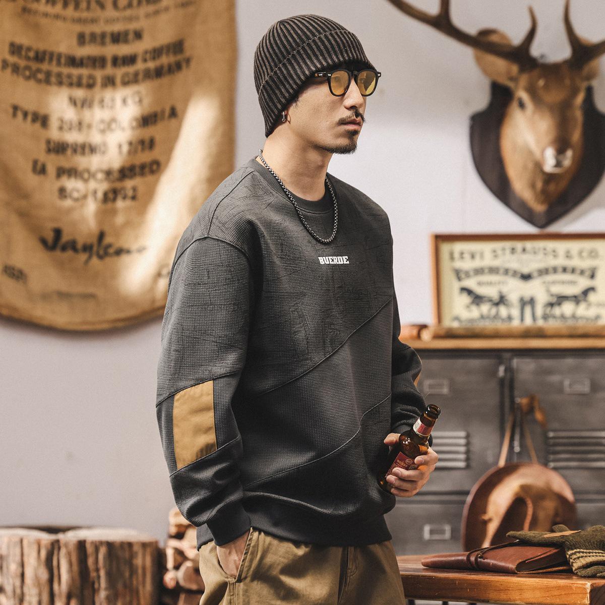 Men s American Retro Fleece-Lined Heavyweight Hoodie, Loose Fit, Trendy Patchwork, Printed Casual Top for Spring/Autumn. L (125-145 jin)
Men s American Retro Fleece-Lined Heavyweight Hoodie, Loose Fit, Trendy Patchwork, Printed Casual Top for Spring/Autumn. L (125-145 jin)