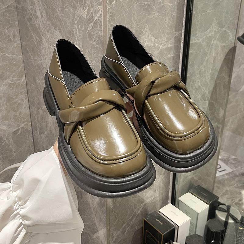 Niche new French platform Mary Jane leather shoes women s British style small loafers summer muffin single shoes fashion 40 оливковий колір
Niche new French platform Mary Jane leather shoes women s British style small loafers summer muffin single shoes fashion 40 оливковий колір