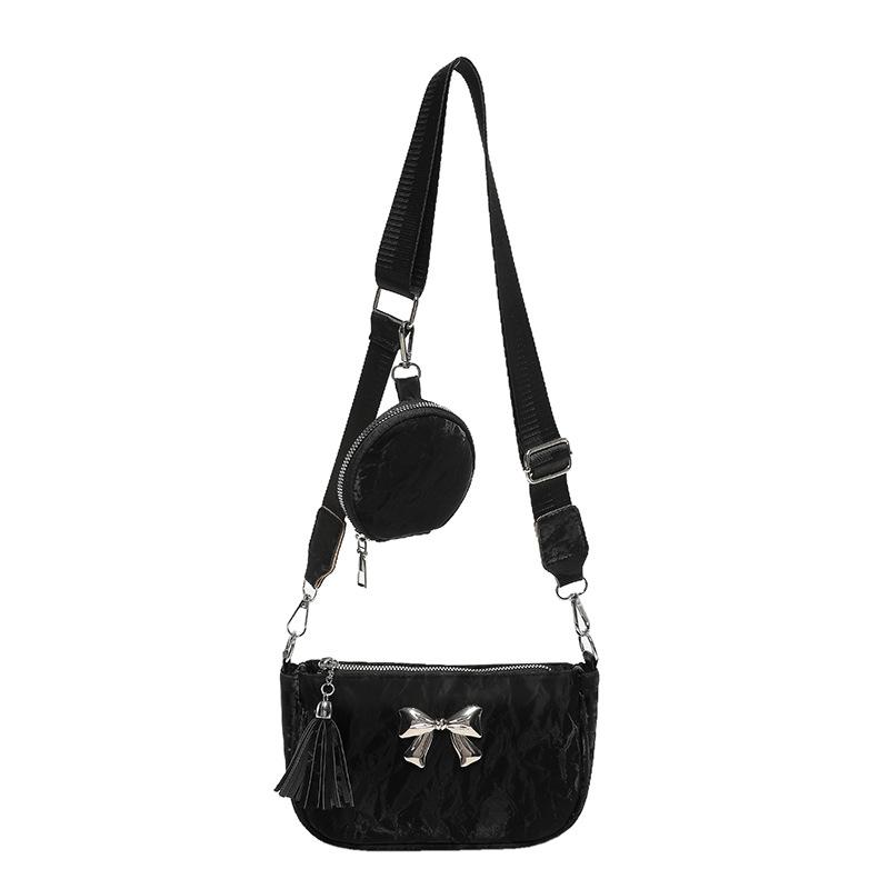 Маленькая свежая женская сумка для детей и мам 2024 года, новая сумка-мессенджер с широким плечевым ремнем на одно плечо, повседневная персонализированная женская сумка для поездок на работу чёрный
Маленькая свежая женская сумка для детей и мам 2024 года, новая сумка-мессенджер с широким плечевым ремнем на одно плечо, повседневная персонализированная женская сумка для поездок на работу чёрный