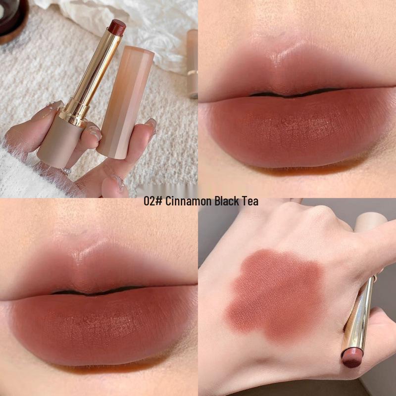 Kakashow Matte Nude Pink Lipstick: Silky Smooth, Korean-Style Soft Mist for a Natural Autumn/Winter Look. 2g
Kakashow Matte Nude Pink Lipstick: Silky Smooth, Korean-Style Soft Mist for a Natural Autumn/Winter Look. 2g