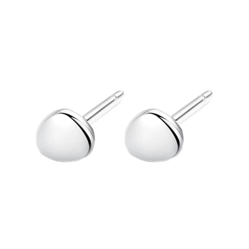 Simple Geometric Bean-shaped Irregular Stud Earrings for Women - Perfect for Enhancing Your Ears.
Simple Geometric Bean-shaped Irregular Stud Earrings for Women - Perfect for Enhancing Your Ears.