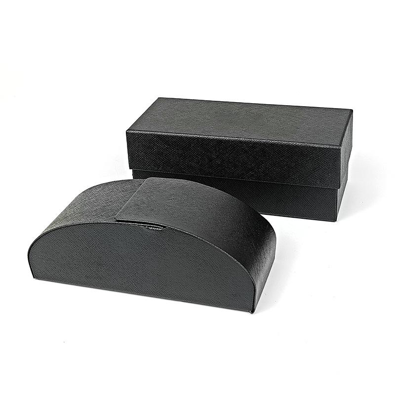 Высококачественный черный футляр для солнцезащитных очков Pujia: Прочная, устойчивая к давлению жесткая коробка с возможностью печати персонализированного логотипа. чёрный
Высококачественный черный футляр для солнцезащитных очков Pujia: Прочная, устойчивая к давлению жесткая коробка с возможностью печати персонализированного логотипа. чёрный