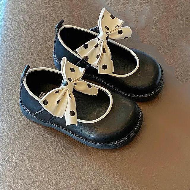 Туфли для девочек с квадратным носком и бантом, обувь для маленьких студентов на мягкой подошве, обувь для маленьких девочек в детском саду, легкие туфли принцессы 21 чёрный
Туфли для девочек с квадратным носком и бантом, обувь для маленьких студентов на мягкой подошве, обувь для маленьких девочек в детском саду, легкие туфли принцессы 21 чёрный