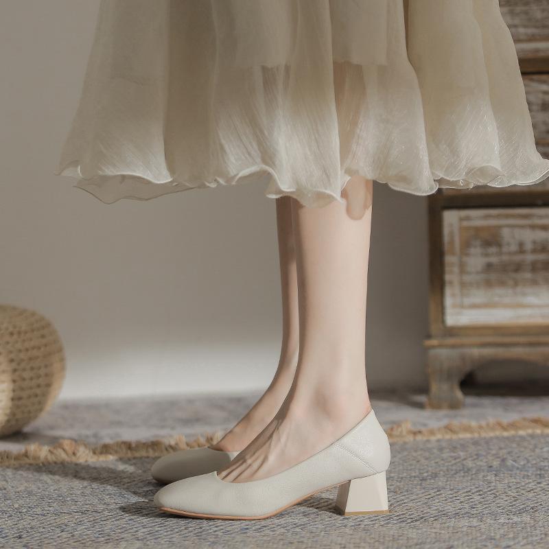 Leather flat for Huizhou women s shoes Su Yinyin same thick heel single shoes Korean version new Mary Jane shoes high heel 40
Leather flat for Huizhou women s shoes Su Yinyin same thick heel single shoes Korean version new Mary Jane shoes high heel 40