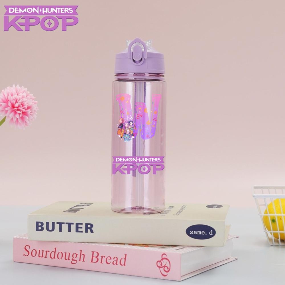 Kpop Demon Hunters Cartoon Straw Cup Rumi Mira Zoey Jinu Large Capacity Travel Portable Cute Kids Plastic Water Bottle HUNTR/X Kid Friendly
Kpop Demon Hunters Cartoon Straw Cup Rumi Mira Zoey Jinu Large Capacity Travel Portable Cute Kids Plastic Water Bottle HUNTR/X Kid Friendly