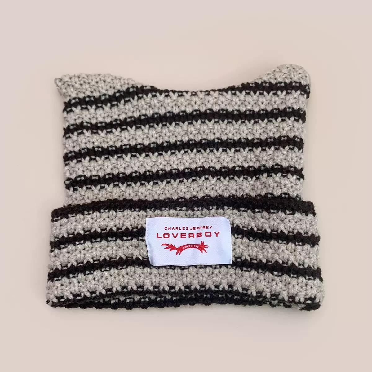 Y2K Handmade Stripe Knit Beanie Hat Cat Ears Cold Hat Winter Men Female Warm Crochet Hat Kawaii Designer 55-60cm хакі
Y2K Handmade Stripe Knit Beanie Hat Cat Ears Cold Hat Winter Men Female Warm Crochet Hat Kawaii Designer 55-60cm хакі