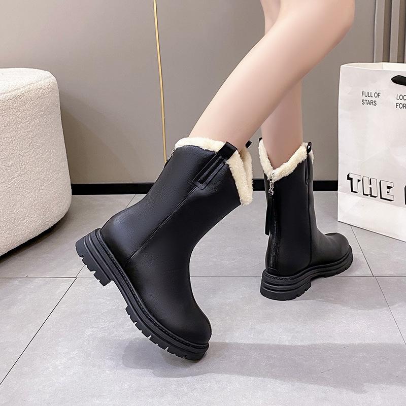 Large Martin Boots Women s 2023 Autumn/Winter New Plush and Warm Back Zipper Casual Thick Sole Mid Sleeve Cotton Boots
Large Martin Boots Women s 2023 Autumn/Winter New Plush and Warm Back Zipper Casual Thick Sole Mid Sleeve Cotton Boots