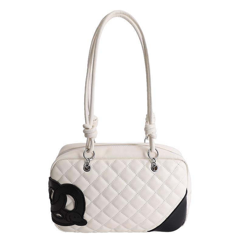 Embroidery thread rhombus light luxury large capacity new chain of the season fashion temperament casual feeling single shoulder crossbody білий
Embroidery thread rhombus light luxury large capacity new chain of the season fashion temperament casual feeling single shoulder crossbody білий