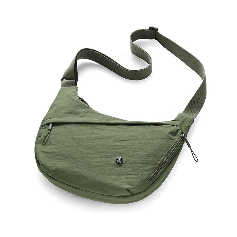 Fashion Trends Women Shoulder Bag Hobos Nylon Women Hobos Bag Large Capacity Design Women Bags Messenger Bag Bolsos 35cmX22cmX4cm
Fashion Trends Women Shoulder Bag Hobos Nylon Women Hobos Bag Large Capacity Design Women Bags Messenger Bag Bolsos 35cmX22cmX4cm