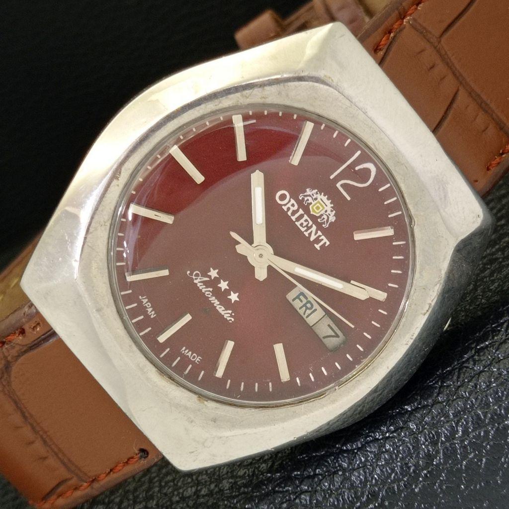 JAPAN VINTAGE ORIENT AUTOMATIC 46941 MENS RED COLOR DIAL WATCH a500342-2 R151b-a500342
JAPAN VINTAGE ORIENT AUTOMATIC 46941 MENS RED COLOR DIAL WATCH a500342-2 R151b-a500342