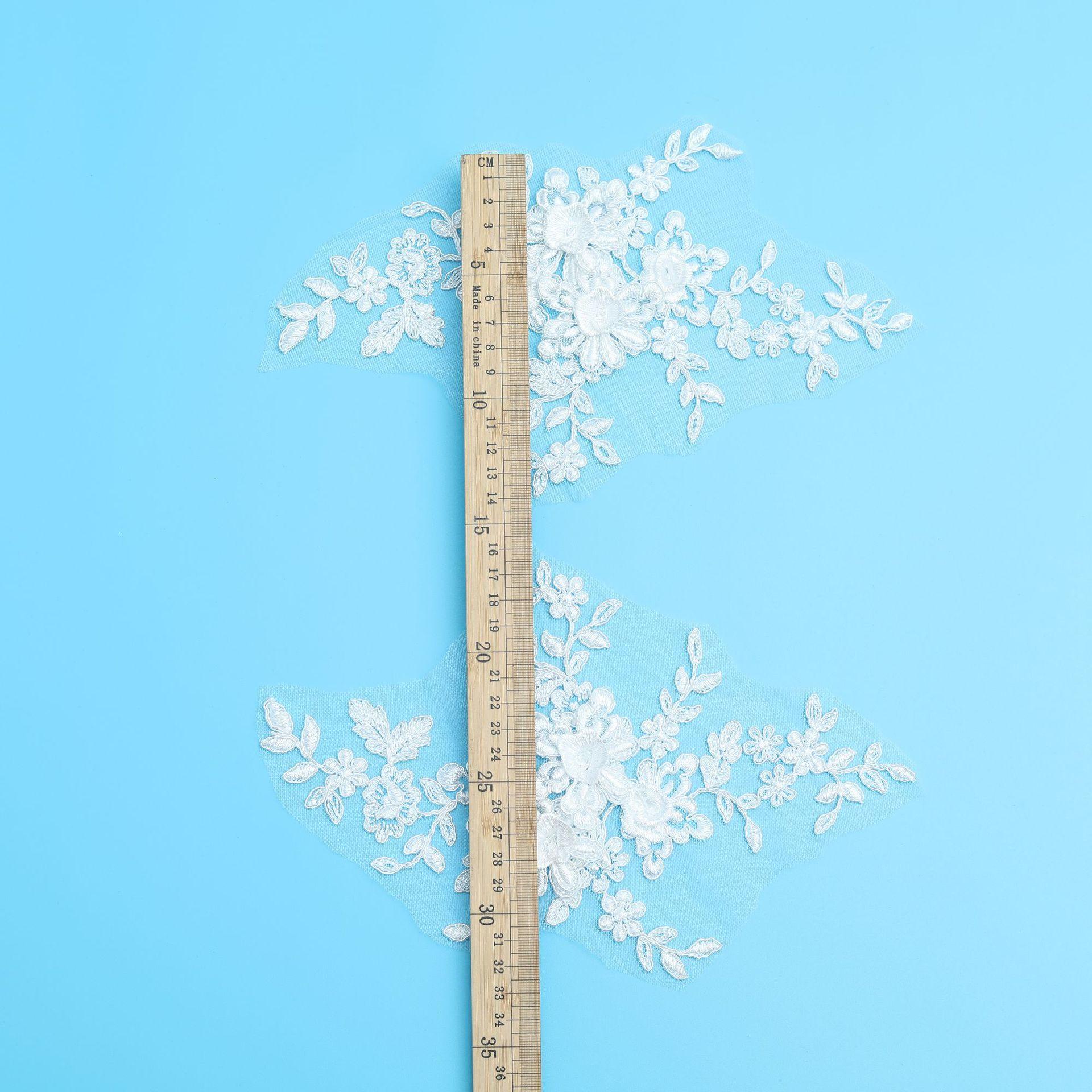 Car Bone To Flower Three-Dimensional Flower Beige Lace Applique Accessories Embroidery Embroidery Cloth Sticker Wedding Dress Clothing Patch Benbai/26 * 16CM
Car Bone To Flower Three-Dimensional Flower Beige Lace Applique Accessories Embroidery Embroidery Cloth Sticker Wedding Dress Clothing Patch Benbai/26 * 16CM