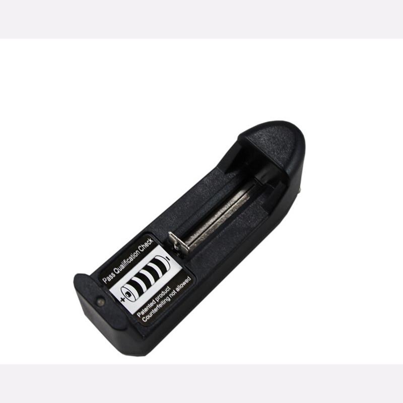 1 Slots 110-220v Universal 3.7V 1A Intelligent Battery Charger Adapter EU US Plug for rechargeable Battery 18650 US
1 Slots 110-220v Universal 3.7V 1A Intelligent Battery Charger Adapter EU US Plug for rechargeable Battery 18650 US