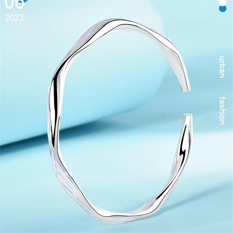 Moebius Loop Sterling Silver Bangle for Women - Minimalist Open Bracelet, Unique Gift for Her Standard серебряный
Moebius Loop Sterling Silver Bangle for Women - Minimalist Open Bracelet, Unique Gift for Her Standard серебряный