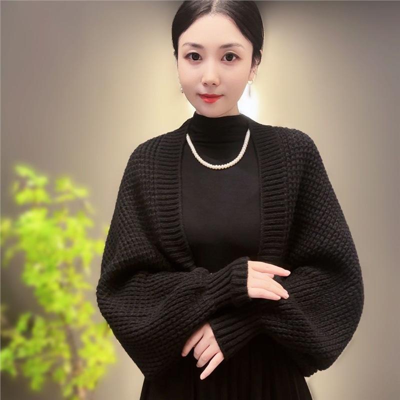 Кардиган тонкої в язки вафельним візерунком зі стильним довгим рукавом, тепла в язана шаль для осінньо-зимової моди, трендовий та універсальний шаль-верхній одяг Size: One Size чорний
Кардиган тонкої в язки вафельним візерунком зі стильним довгим рукавом, тепла в язана шаль для осінньо-зимової моди, трендовий та універсальний шаль-верхній одяг Size: One Size чорний