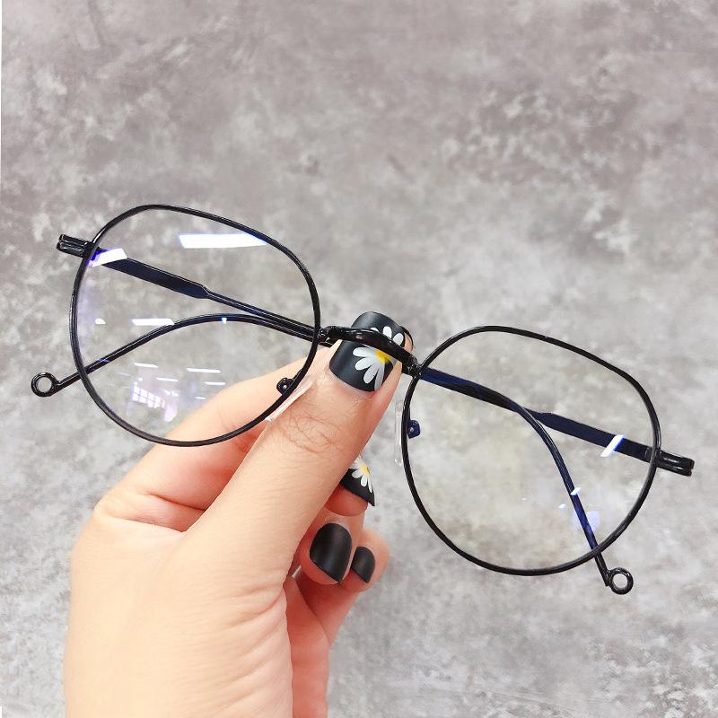 Women s Anti Blue Light Glasses Myopia Glasses Oval Vintage Metal Frame Men s Myopia Glasses AC Lens Myopia Glasses -1.5 чорний
Women s Anti Blue Light Glasses Myopia Glasses Oval Vintage Metal Frame Men s Myopia Glasses AC Lens Myopia Glasses -1.5 чорний
