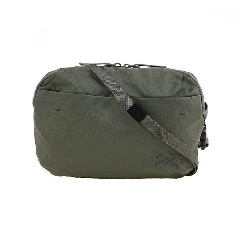 Arc Teryx Unisex Heliad Crossbody Bag Forage X000010359 ONE SIZE
Arc Teryx Unisex Heliad Crossbody Bag Forage X000010359 ONE SIZE