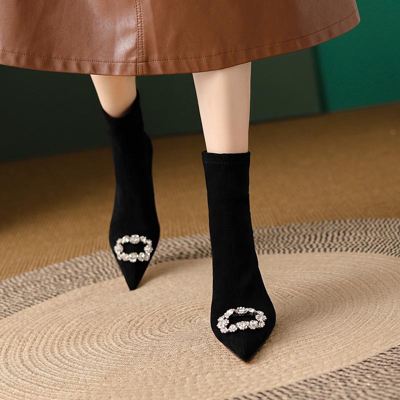 Осень и зима новые ботильоны со стразами женские одинарные ботинки эластичные с острым носком на шпильке матовый темперамент 38
Осень и зима новые ботильоны со стразами женские одинарные ботинки эластичные с острым носком на шпильке матовый темперамент 38