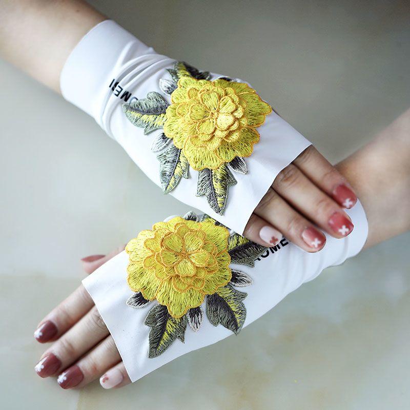 Легкие перчатки Ice Silk с солнцезащитными рукавами и полупальцами, устойчивые к ультрафиолетовому излучению Yellow
Легкие перчатки Ice Silk с солнцезащитными рукавами и полупальцами, устойчивые к ультрафиолетовому излучению Yellow