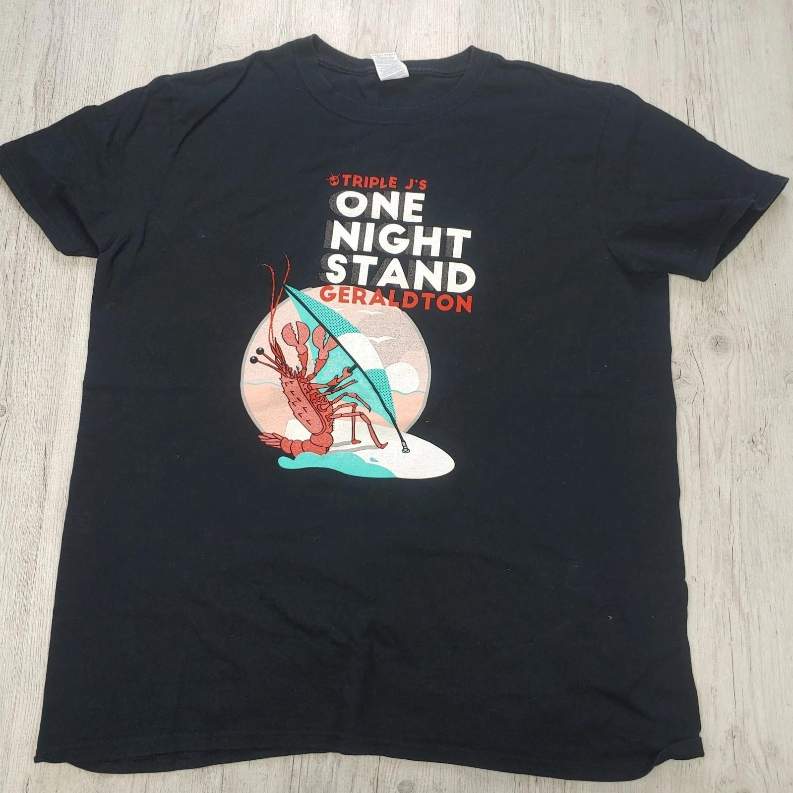 Triple J One Night Stand Geraldton Graphic 100% Cotton T-shirt Mens Tees Top Mens Large 2016 Black Gildan S
Triple J One Night Stand Geraldton Graphic 100% Cotton T-shirt Mens Tees Top Mens Large 2016 Black Gildan S